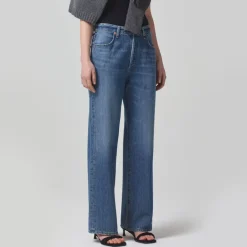 Annina 33 High Rise Wide Leg Jeans in Starsign | Collen & Clare