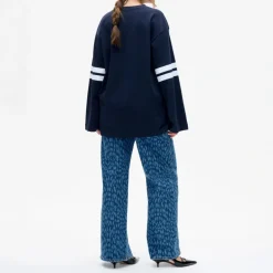 BAUM UND PFERDGARTEN Jeevana Top in Baritone Blue