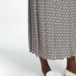CEFINN Pleated Maxi Skirt in Ecru/Black