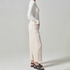 CITIZENS OF HUMANITY Ayla Raw Hem Crop in Almondette