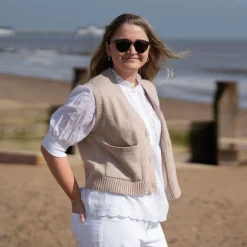 COLLEN & CLARE Nemo Merino Cashmere Mix Waistoat in Oatmeal
