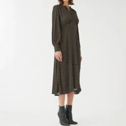 DEA KUDIBAL Rudy EV Dress with High Cuffs in Bees