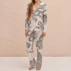 Desmond & Dempsey Jag Print Long PJ Set in Cream