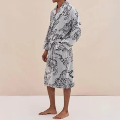 Desmond & Dempsey Jag Print Unisex Towel Robe in Cream