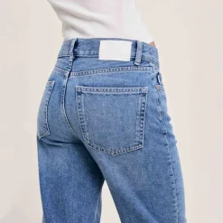 DL1961 Romie Slim Straight Mid Rise Highluxe Jeans in Meadow Lake