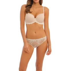 Embrace Lace Contour Bra - Naturally Nude Ivory | Collen & Clare