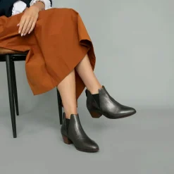 ESSKA Ginny Low Heeled Boots in Graphite/Gunmetal Diablo