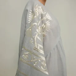 GREEK ARCHAIC KORI Crete Dress in Light Grey/Gold