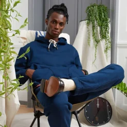 Henshaw Hoodie in Midnight Navy | Collen & Clare