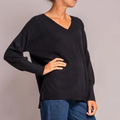 Jumper 1234 Oversize V Neck Jumper in Black