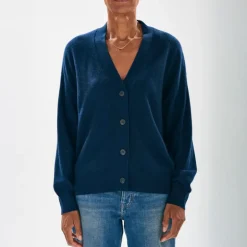 JUMPER1234 Beach Cardigan in Navy Rose