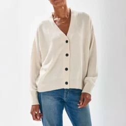 JUMPER1234 Beach Cardigan in Oatmeal Rose