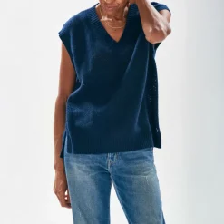 JUMPER1234 Holey Tank in Navy