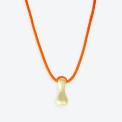 LA MOME BIJOU I initial Joy Letter Necklace in Gold