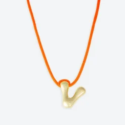 LA MOME BIJOU V Initial Joy Letter Necklace in Gold