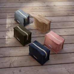LES PENSIONNAIRES Organic Cotton Cube Toiletry Bag in Rosewood