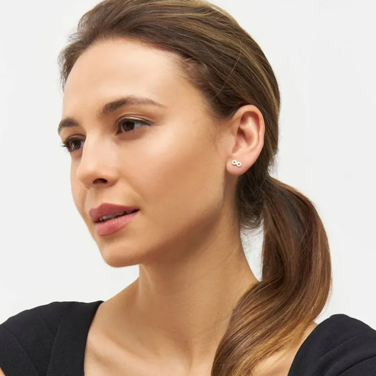 LULU COPENHAGEN Infinity Earring in Gold