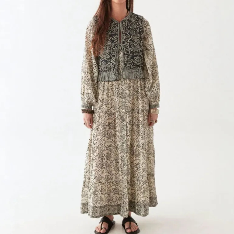 MAISON HOTEL Antonia Dress in White Lies