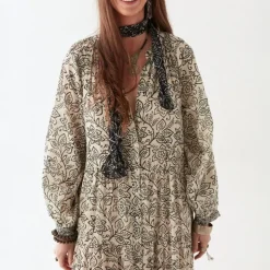 MAISON HOTEL Antonia Dress in White Lies