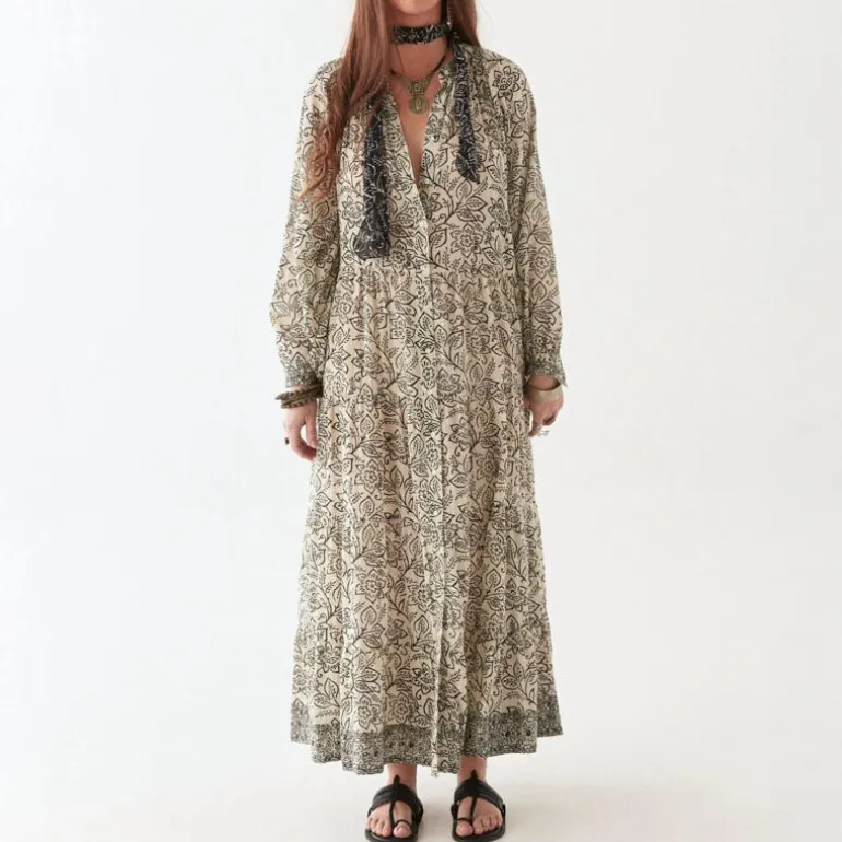MAISON HOTEL Antonia Dress in White Lies
