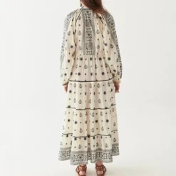 MAISON HOTEL Caroline Dress in Off White
