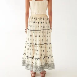MAISON HOTEL Charlotte Skirt in Off White