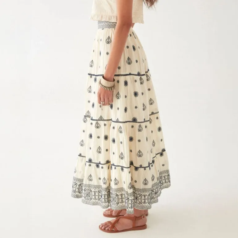 MAISON HOTEL Charlotte Skirt in Off White
