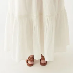 MAISON HOTEL Luisa Skirt in White Lilies