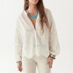 MAISON HOTEL Margaret Blouse in Off White