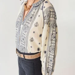 MAISON HOTEL Stephanie Blouse in Off White