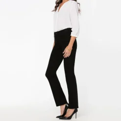 Marilyn Straight Leg Jeans in Black | Collen and Clare