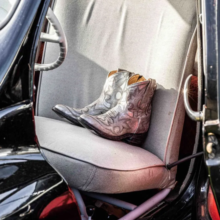 MEXICANA Agave Nacar Boots in Silver