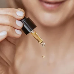Olverum Pure Radiance Facial Oil 15ml | Collen & Clare