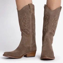 PENELOPE CHILVERS Jasmine Embroidered Cowboy Boots in Sesame