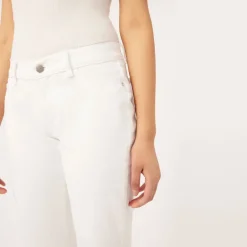Riley Boyfriend Jeans in White | Collen and Clare