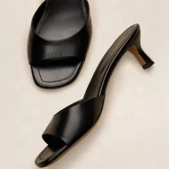 RIVECOUR Slingback 414 Patent Kitten Heel in Black
