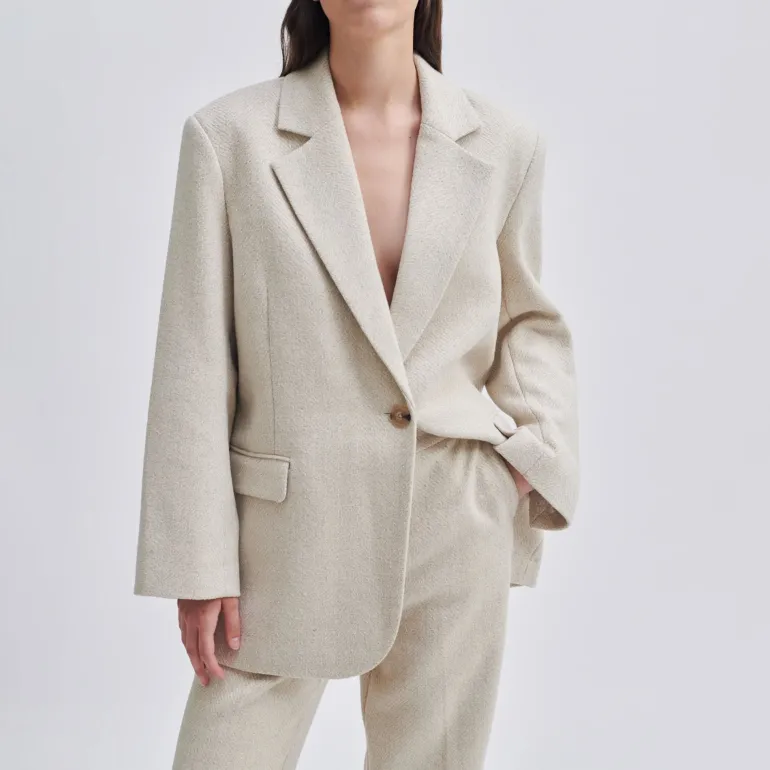 Second Female Saru Blazer in French Oak