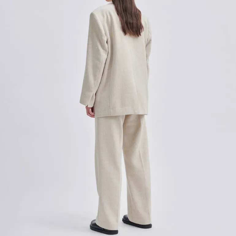 Second Female Saru Blazer in French Oak