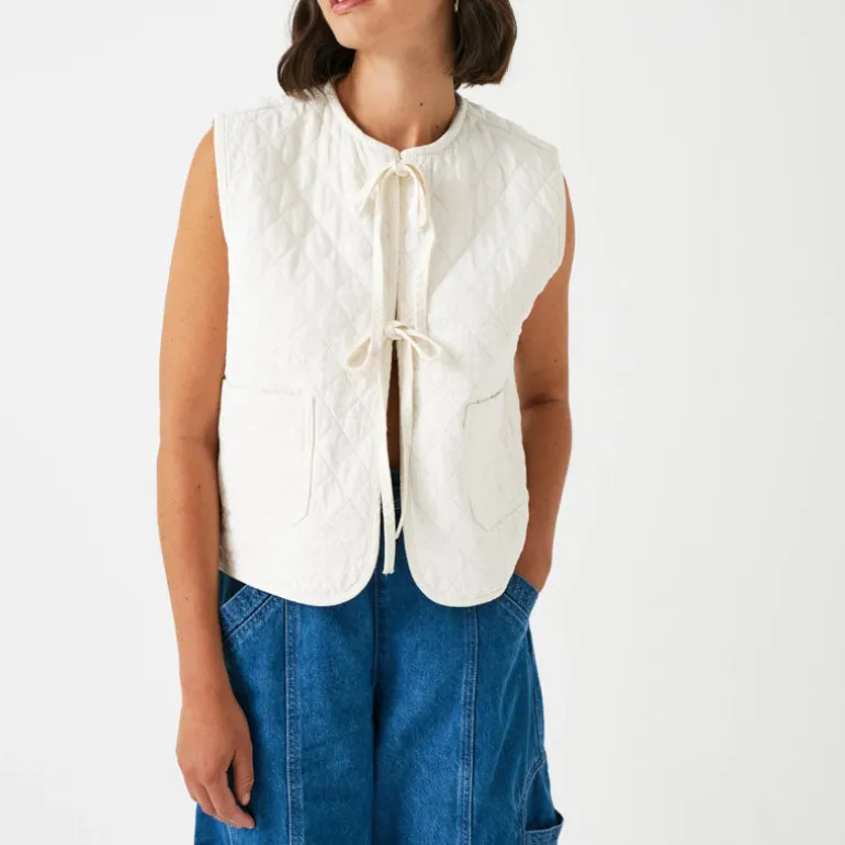 SEVENTY & MOCHI Aria Vest in Ecru