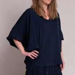 Silk95five Austin Top in Navy