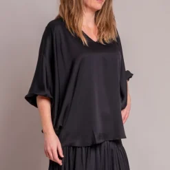 Silk95five Austin Top in Noir