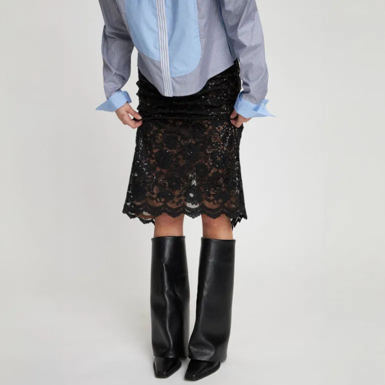 Stella Nova Delicate Lace Pencil Skirt in Black