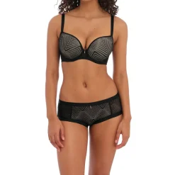 Tailored Short in Black | Collen and Clare