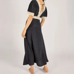 TRAFFIC PEOPLE Felicity Dress in Navy