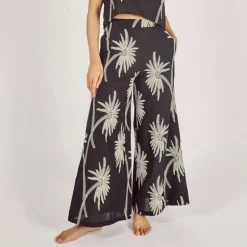 TRAFFIC PEOPLE Wide Boy Trousers in Black