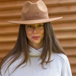 TRAVAUX EN COURS Fedora Wide Brim Hat in Camel