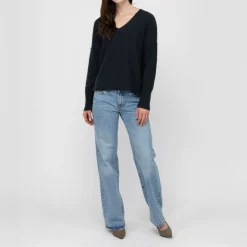 VAN KUKIL Adalyn V Neck Jumper in Ebony Shadow