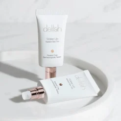 Wake Up Radiant Skin Tint in Solar | Collen & Clare