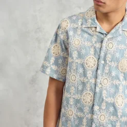 WAX LONDON Didcot Shirt in Pale Blue/Ecru
