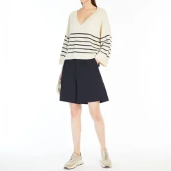 WEEKEND MAXMARA Leva Oversized Cashmere Sweater in Ecru